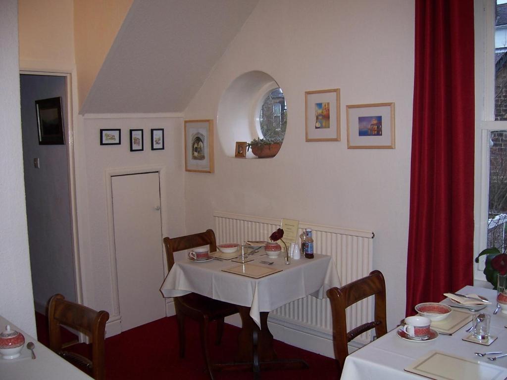 הרוגייט Spring Lodge מראה חיצוני תמונה